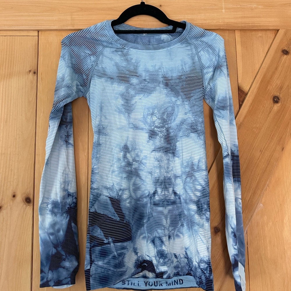 Lululemon Technical Blue Tie-Dye Long Sleeve Top